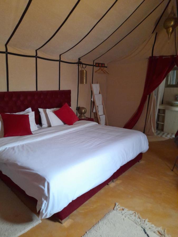 Sahara Stories Camp " Heated Tents" Merzouga Bagian luar foto
